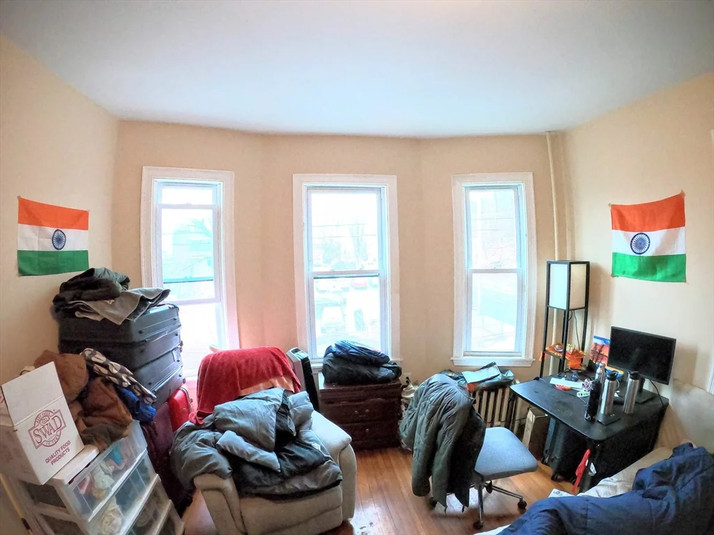 4 bed, 2 bath apartment for rent at 90 Fisher Ave Unit 2, Mission Hill — photo 8 of 19