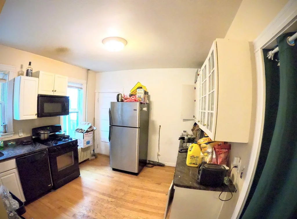 4 bed, 2 bath apartment for rent at 90 Fisher Ave Unit 2, Mission Hill — photo 5 of 19