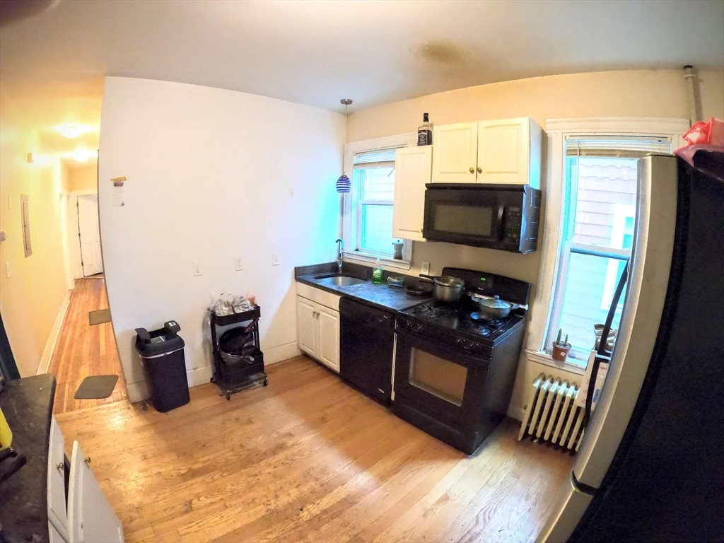 4 bed, 2 bath apartment for rent at 90 Fisher Ave Unit 2, Mission Hill — photo 4 of 19