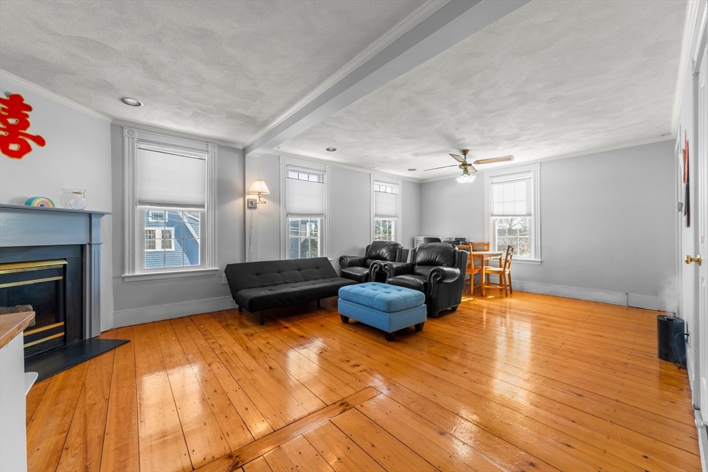 3 bed, 2 bath apartment for rent at 90 Florence St Unit 2, Everett — photo 8 of 18