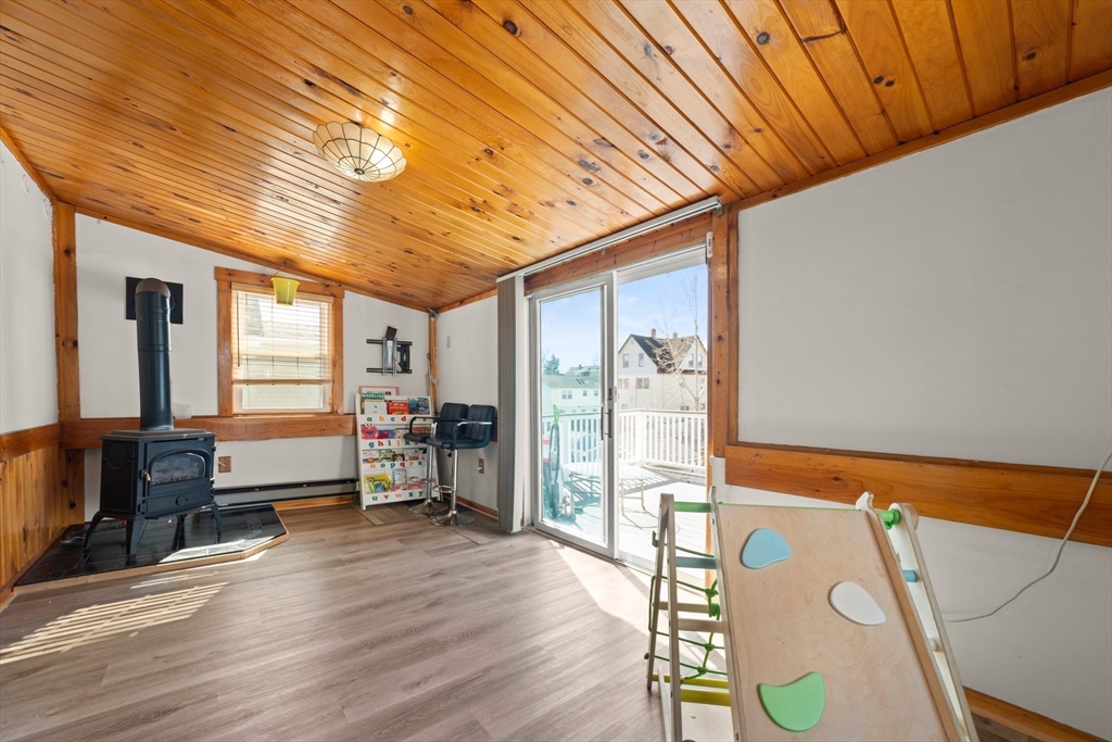 3 bed, 2 bath apartment for rent at 90 Florence St Unit 2, Everett — photo 16 of 18