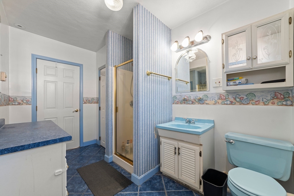 3 bed, 2 bath apartment for rent at 90 Florence St Unit 2, Everett — photo 14 of 18