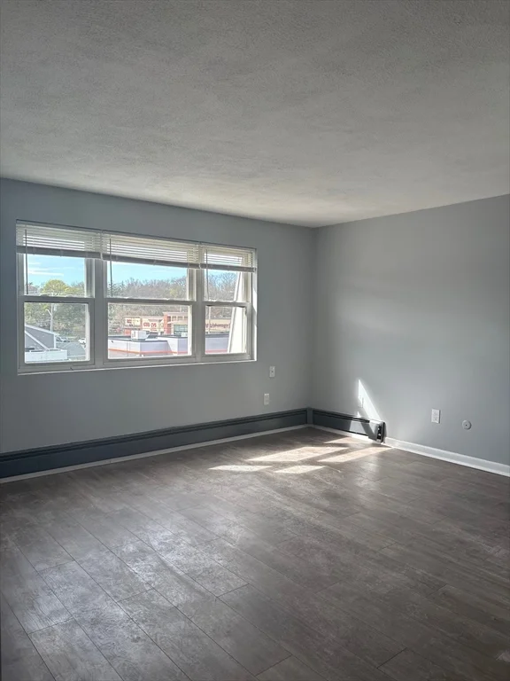 1 bed, 1 bath apartment for rent at 90 Ford St Unit 19, Lynn — photo 3 of 8