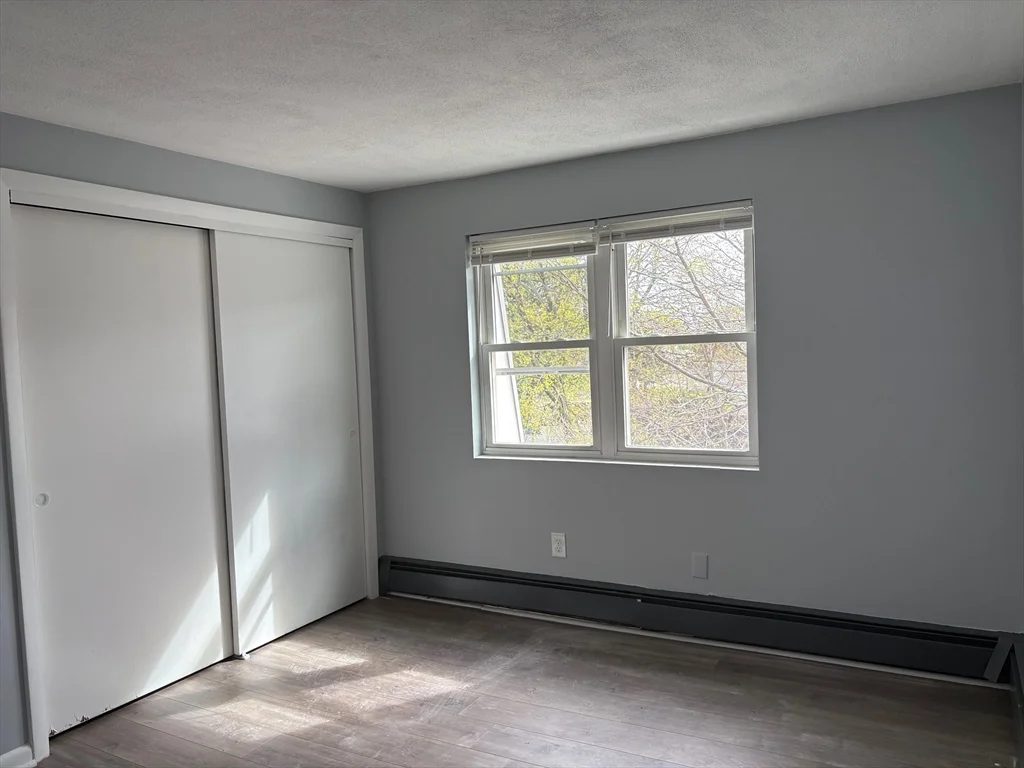 1 bed, 1 bath apartment for rent at 90 Ford St Unit 19, Lynn — photo 4 of 8