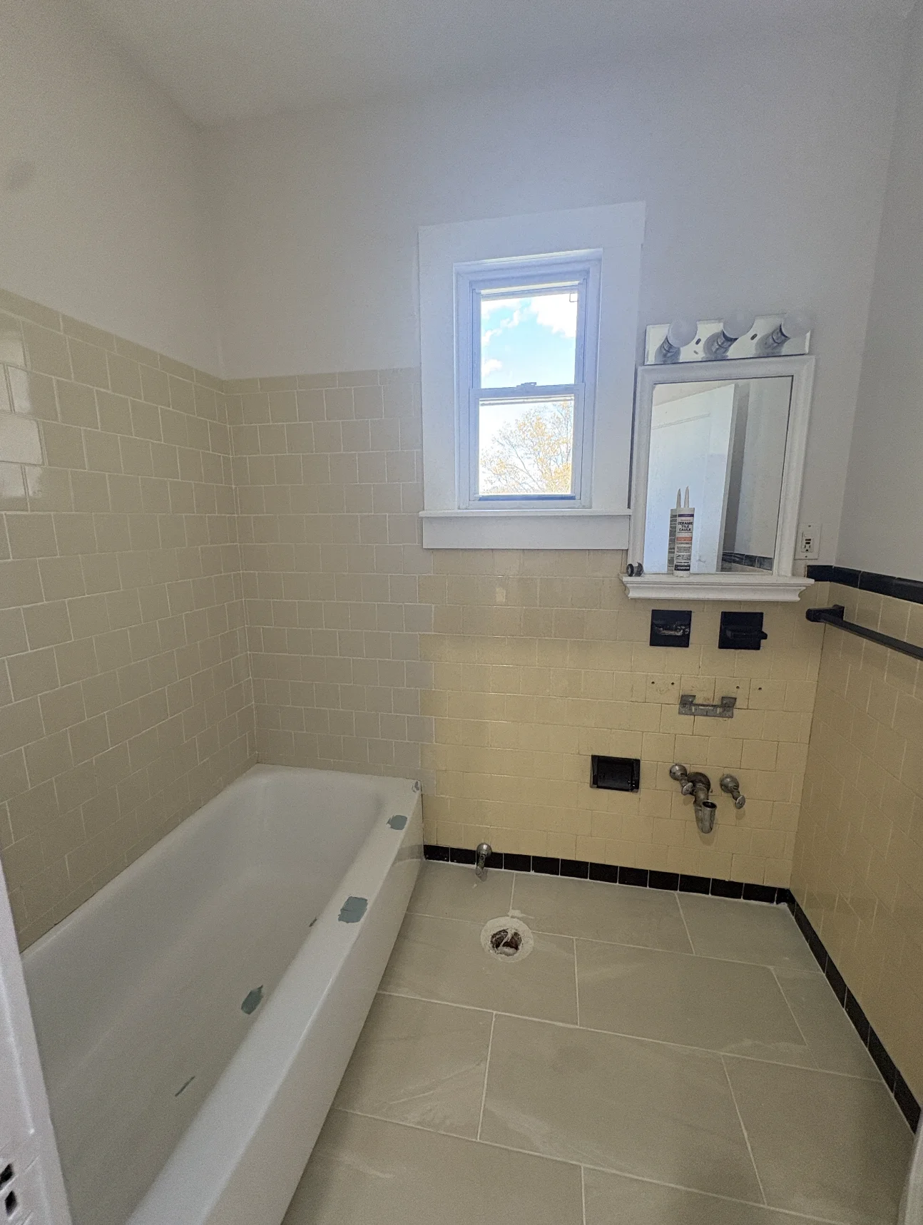 2 bed, 1 bath apartment for rent at 90 Fuller St Unit 6, Coolidge Corner — photo 5 of 7