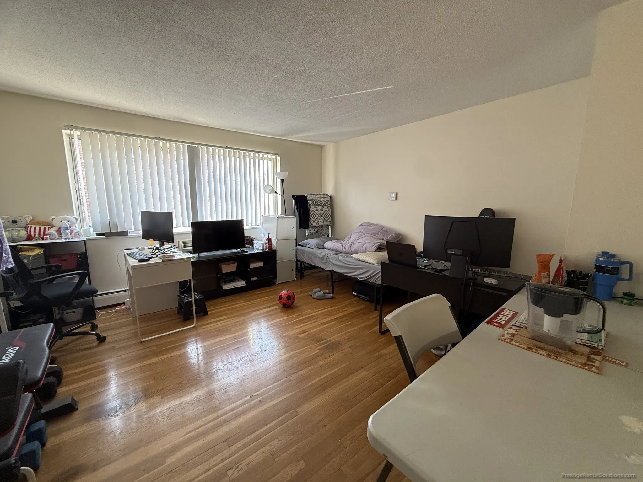 2 bed, 1 bath apartment for rent at 90 Gardner St Unit 20, Allston
