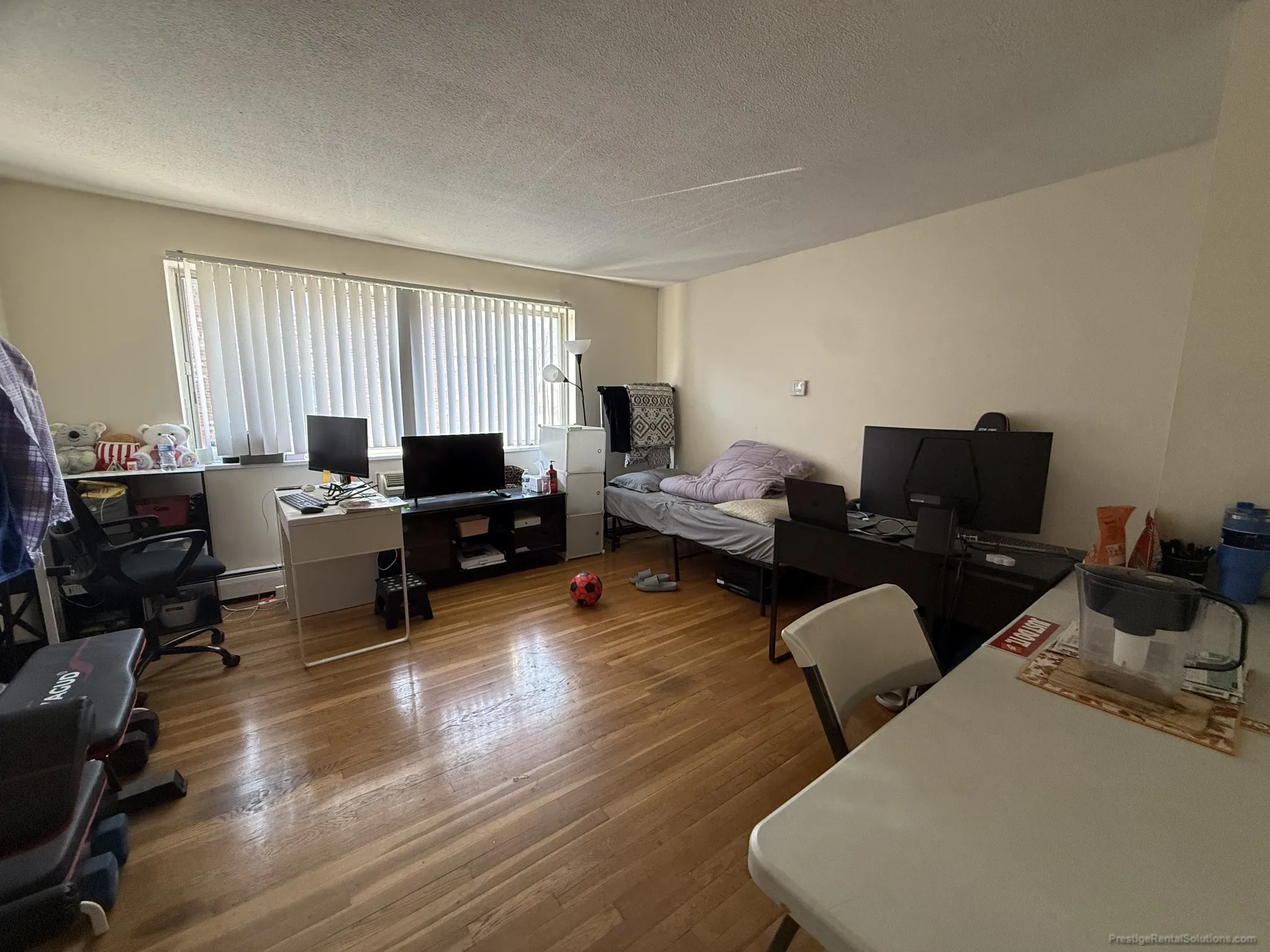 2 bed, 1 bath apartment for rent at 90 Gardner St Unit 20, Allston — photo 2 of 9