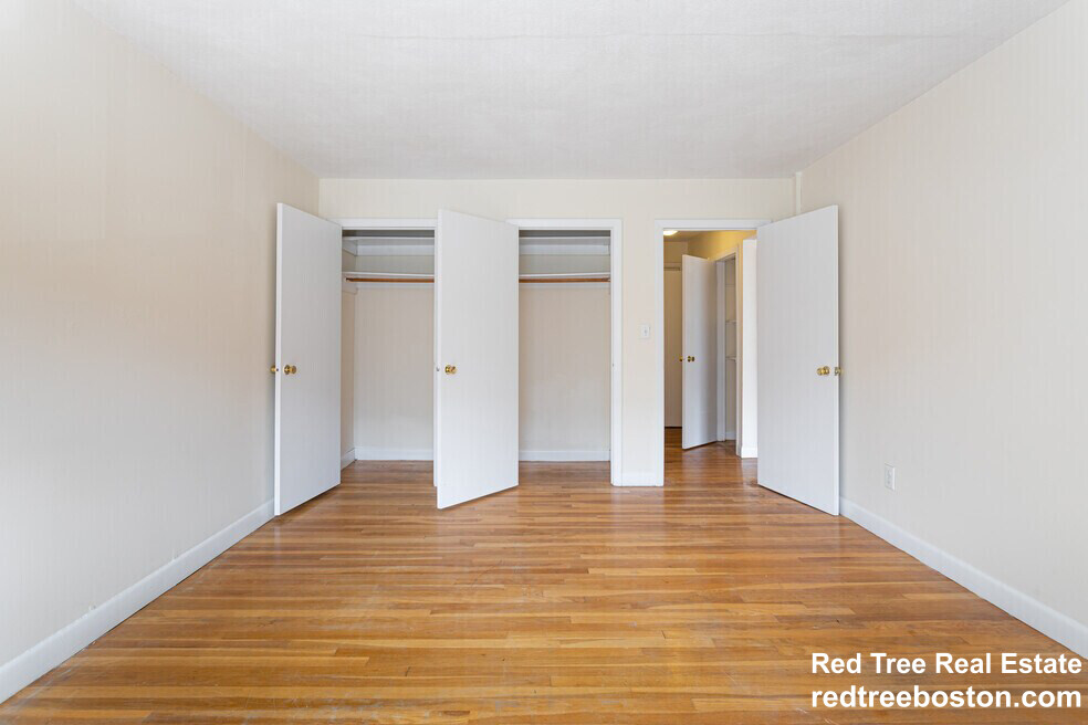 1 bed, 1 bath apartment for rent at 90 Gardner St Unit 2B, Allston — photo 5 of 9