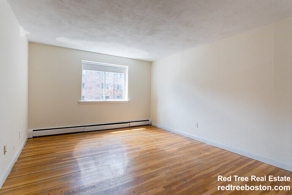1 bed, 1 bath apartment for rent at 90 Gardner St Unit 2B, Allston — photo 4 of 9