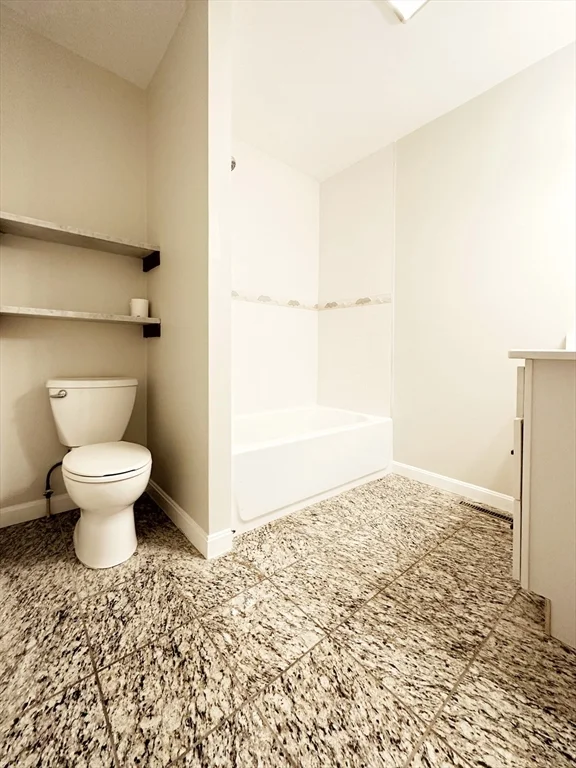 3 bed, 2 bath apartment for rent at 90 George St Unit 90, Roxbury — photo 7 of 18