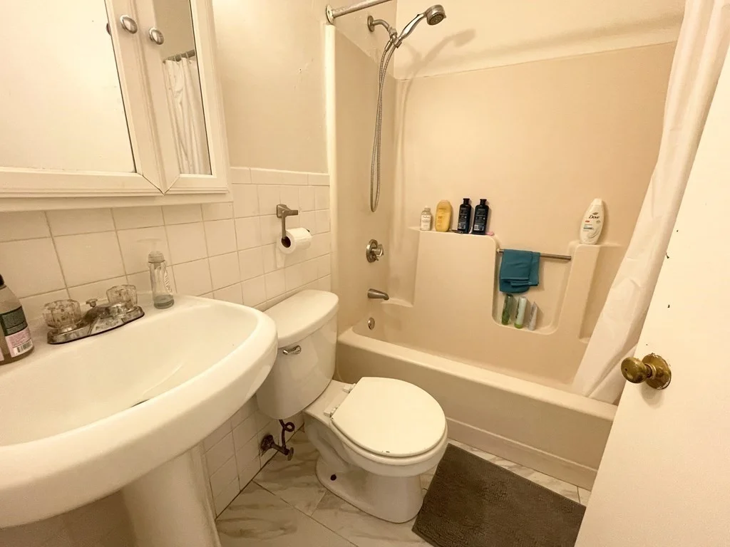 3 bed, 1 bath apartment for rent at 90 Hammond St Unit 4, South End — photo 7 of 7