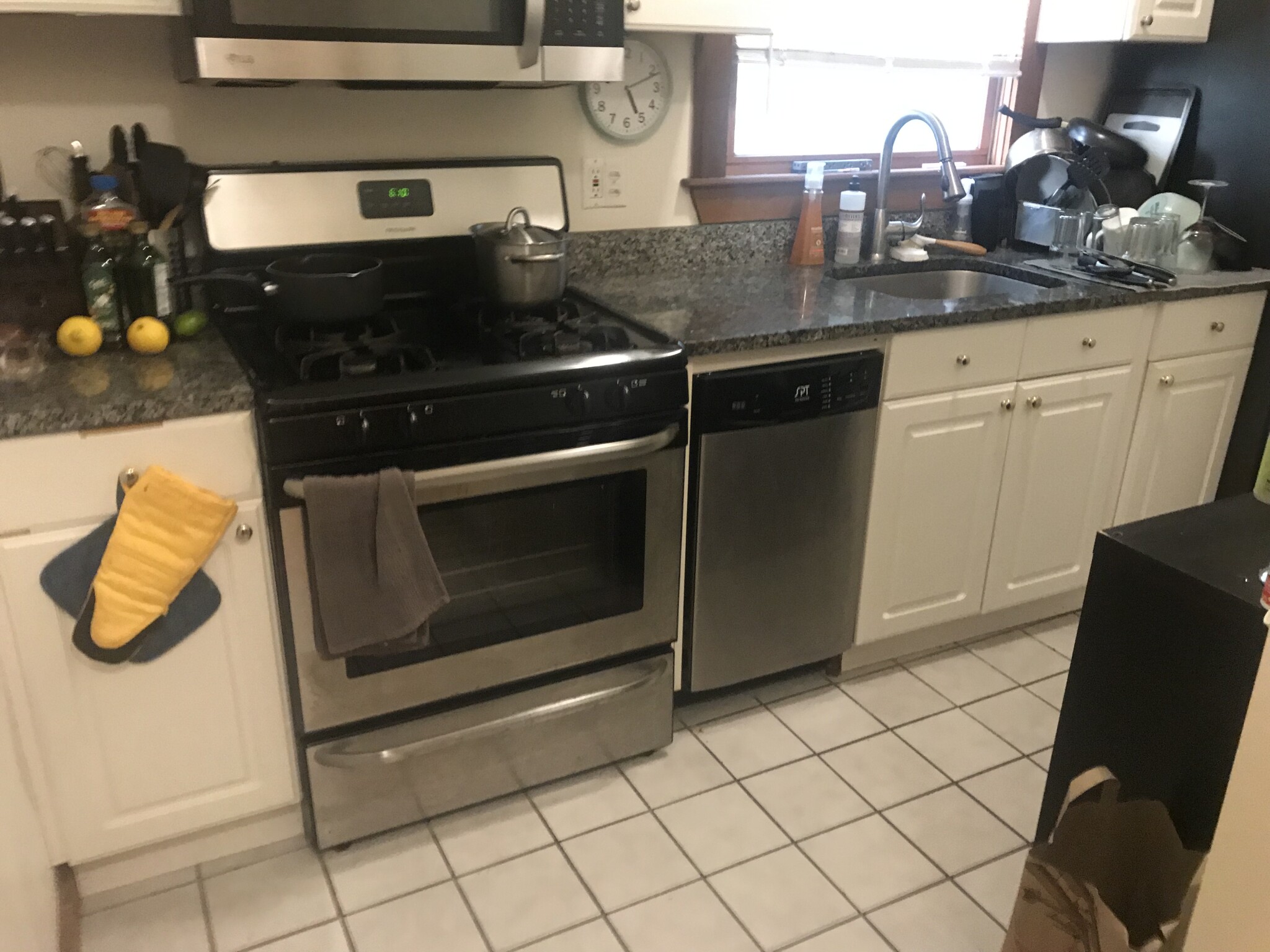 3 bed, 2 bath apartment for rent at 90 Hancock St Unit 1A, Mid-Cambridge — photo 4 of 23