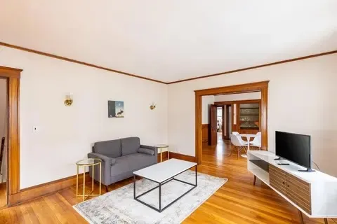 5 bed, 2 bath apartment for rent at 90 Harriet St Unit Left, Brighton — photo 9 of 18