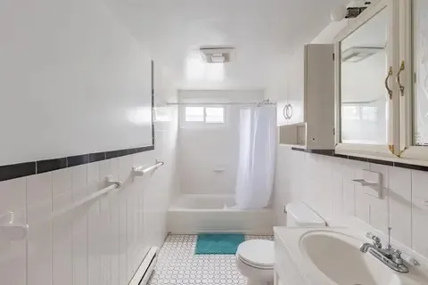 5 bed, 2 bath apartment for rent at 90 Harriet St Unit Left, Brighton — photo 5 of 18