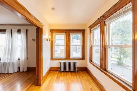 5 bed, 2 bath apartment for rent at 90 Harriet St Unit Left, Brighton — photo 18 of 18
