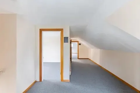 5 bed, 2 bath apartment for rent at 90 Harriet St Unit Left, Brighton — photo 3 of 18