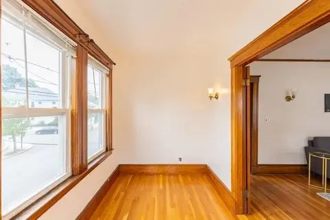 5 bed, 2 bath apartment for rent at 90 Harriet St Unit Left, Brighton — photo 17 of 18