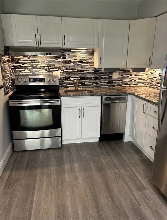 2 bed, 1 bath apartment for rent at 90 High St Unit 107, Dedham — photo 2 of 8