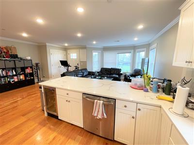 4 bed, 2 bath apartment for rent at 90 Holland St Unit 2, Davis Square — photo 3 of 22