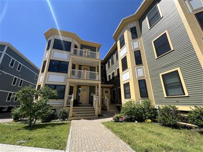 4 bed, 2 bath apartment for rent at 90 Holland St Unit 2, Davis Square — photo 20 of 22