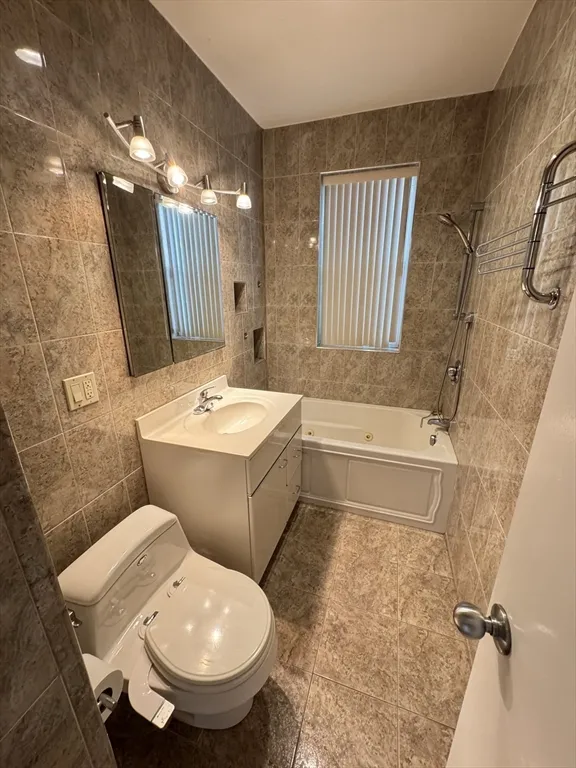 1 bed, 1 bath apartment for rent at 90 Kilsyth Rd Unit 3, Brighton — photo 5 of 6