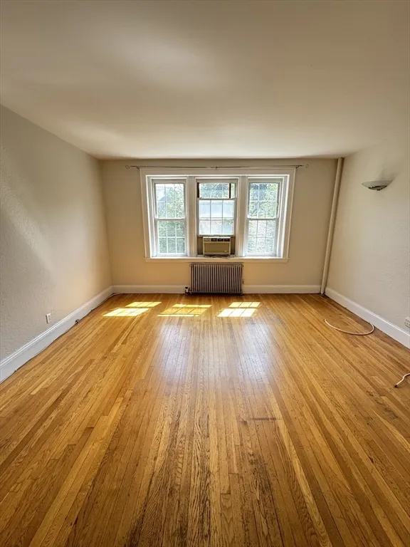 1 bed, 1 bath apartment for rent at 90 Kilsyth Rd Unit 3, Brighton — photo 4 of 6