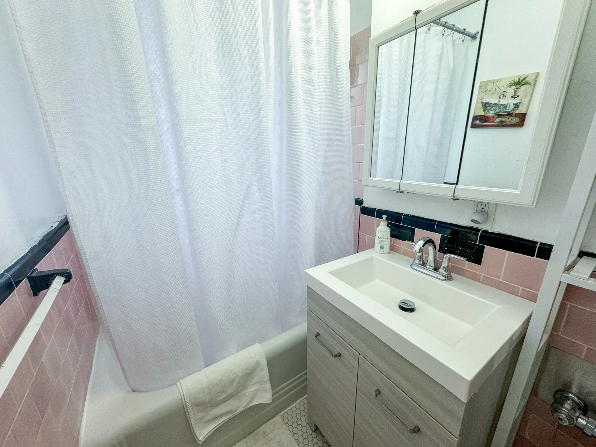 1 bed, 1 bath apartment for rent at 90 Kilsyth Rd Unit 37, Brighton — photo 9 of 17