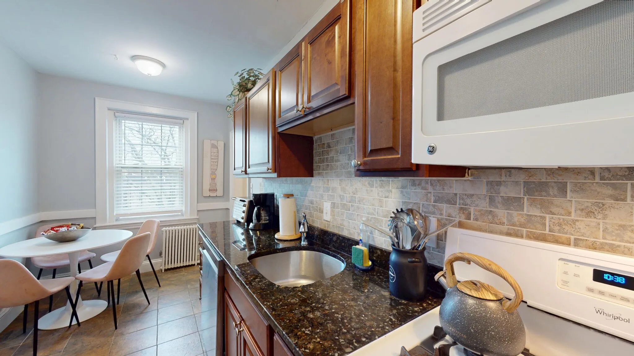 1 bed, 1 bath apartment for rent at 90 Kilsyth Rd Unit 44, Brighton — photo 8 of 16