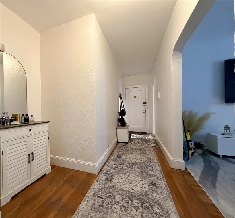 1 bed, 1 bath apartment for rent at 90 Kilsyth Unit 24, Brighton — photo 5 of 5