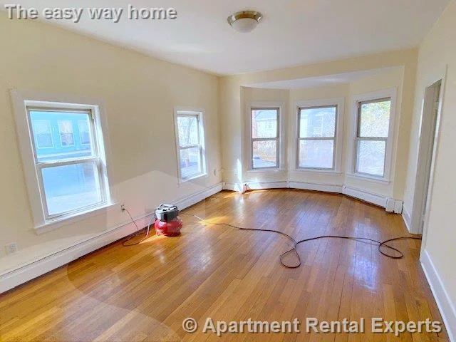 1 bed, 1 bath apartment for rent at 90 Kirkland St Unit 2, Harvard Square — photo 2 of 18