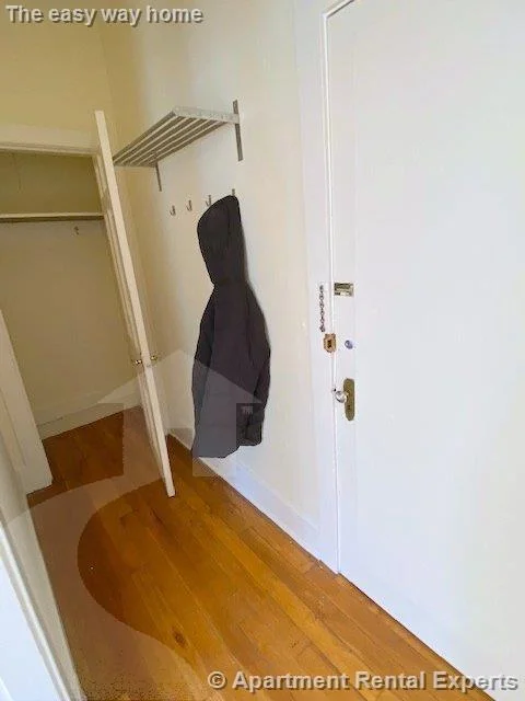 1 bed, 1 bath apartment for rent at 90 Kirkland St Unit 2, Harvard Square — photo 6 of 18