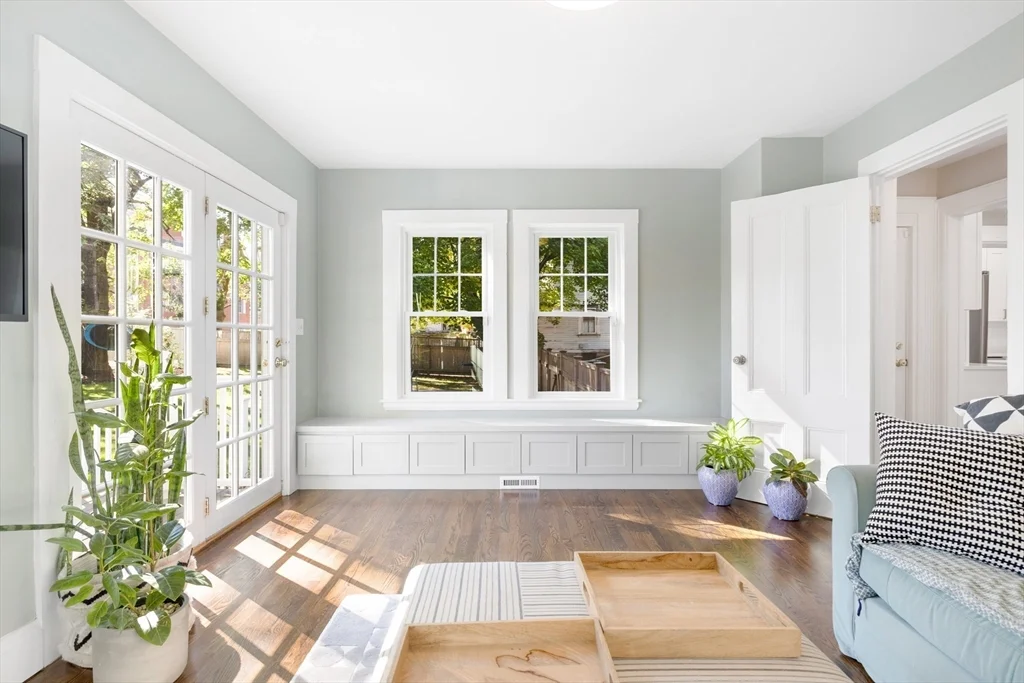 6 bed, 3 bath apartment for rent at 90 Maple Pl, Dedham — photo 14 of 40