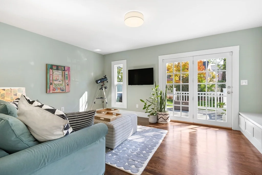6 bed, 3 bath apartment for rent at 90 Maple Pl, Dedham — photo 13 of 40