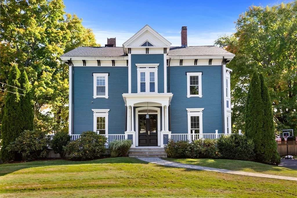 6 bed, 3 bath apartment for rent at 90 Maple Pl, Dedham — photo 1 of 40