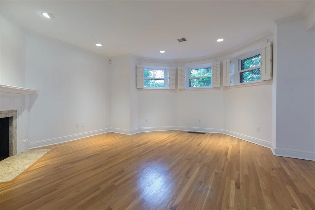 2 bed, 2 bath apartment for rent at 90 Marlborough Unit 1, Back Bay — photo 13 of 18