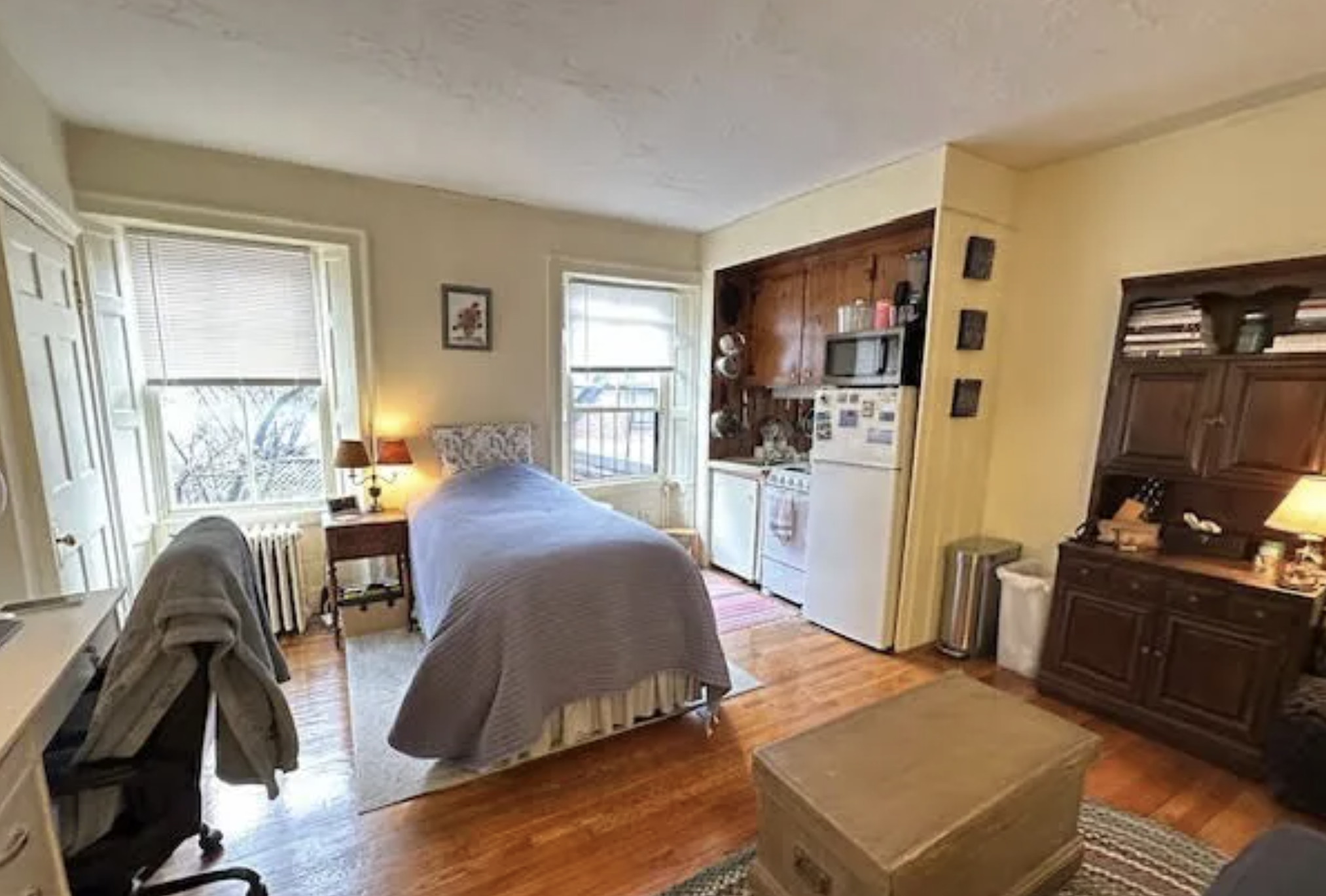 Studio bed, 1 bath apartment for rent at 90 Myrtle St Unit 3, Beacon Hill — photo 1 of 6
