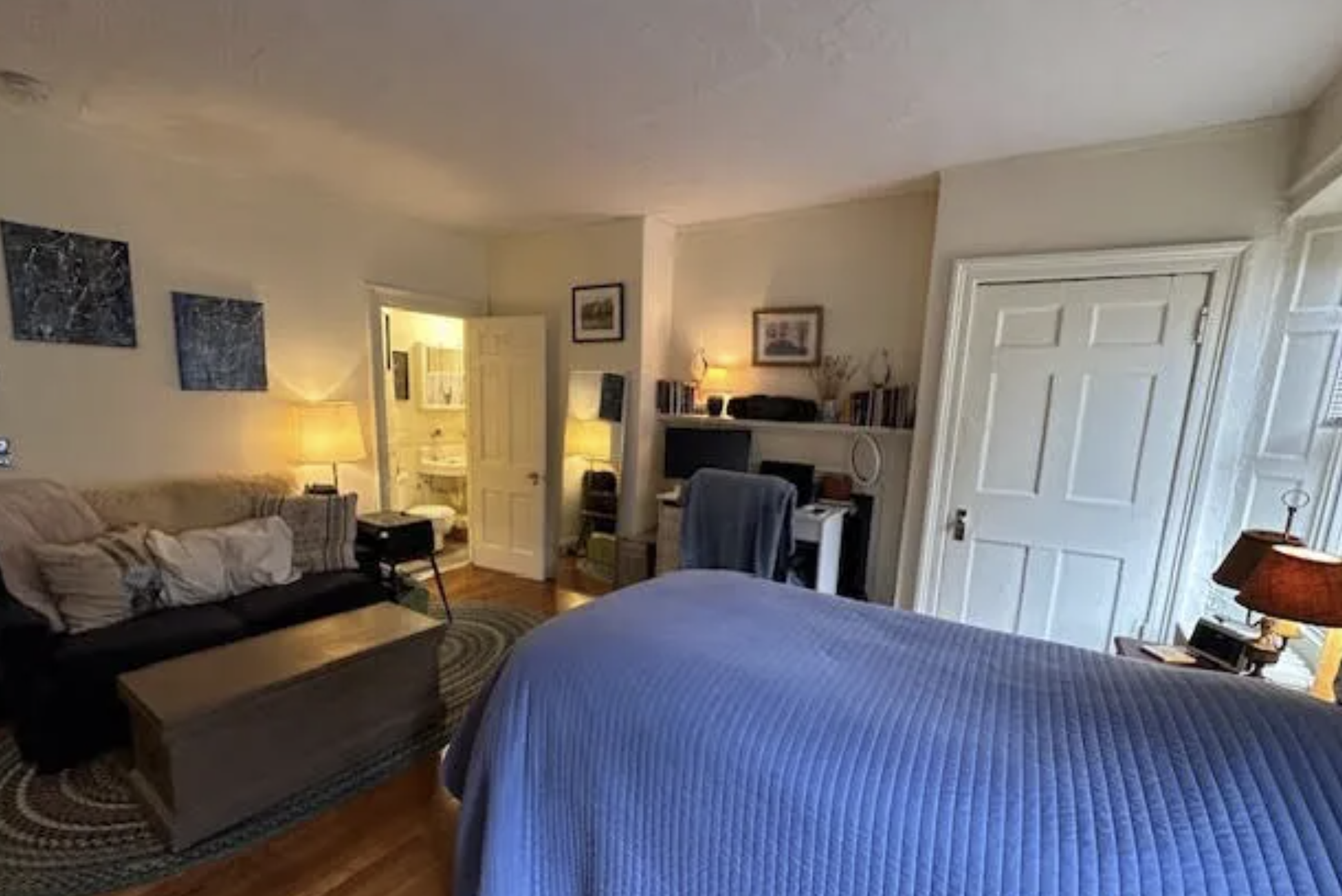Studio bed, 1 bath apartment for rent at 90 Myrtle St Unit 3, Beacon Hill — photo 4 of 6