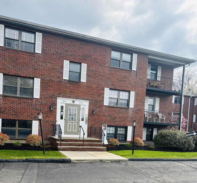 2 bed, 1 bath apartment for rent at 90 Neponset St Unit 801, Canton — photo 1 of 7