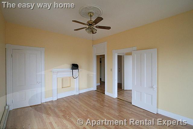 4 bed, 1 bath apartment for rent at 90 Norfolk St Unit 7, Central Square — photo 2 of 10