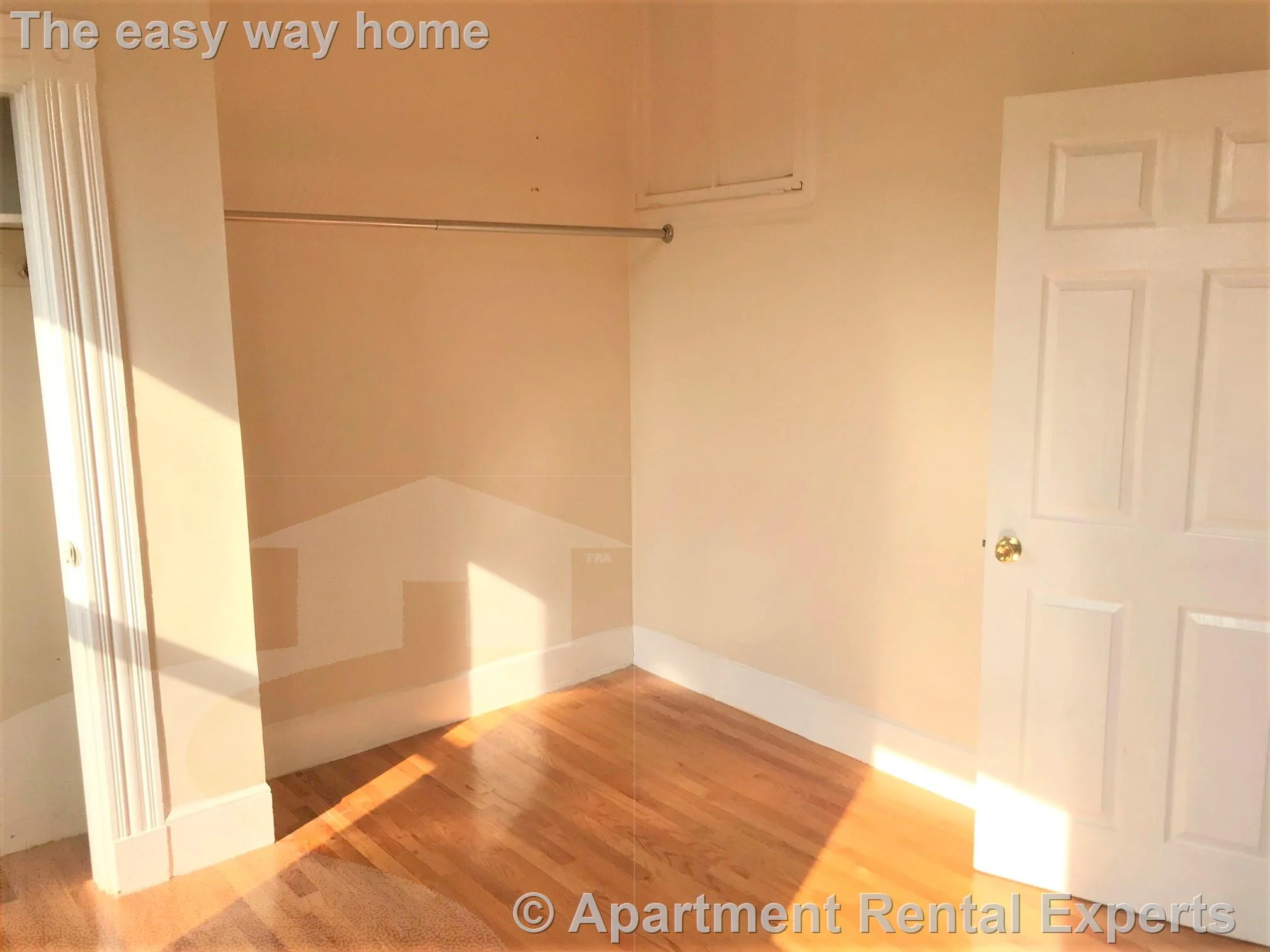 4 bed, 1 bath apartment for rent at 90 Norfolk St Unit 8, Central Square — photo 14 of 15