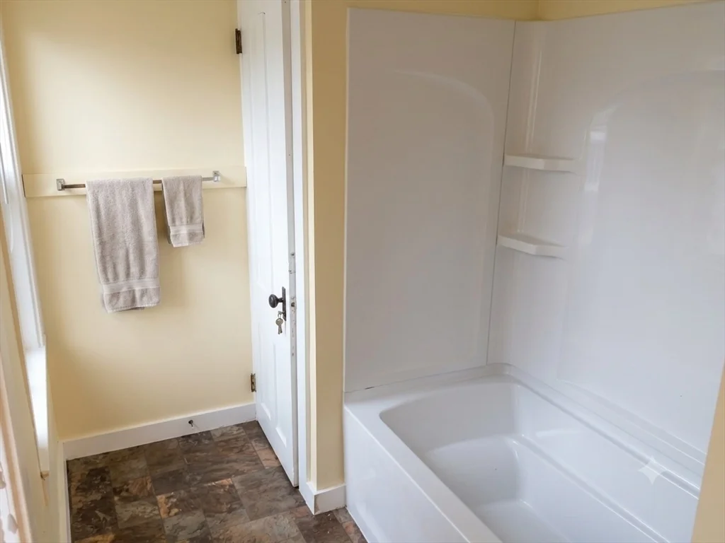 2 bed, 1 bath apartment for rent at 90 North Prospect St Unit 2, Amherst — photo 7 of 15