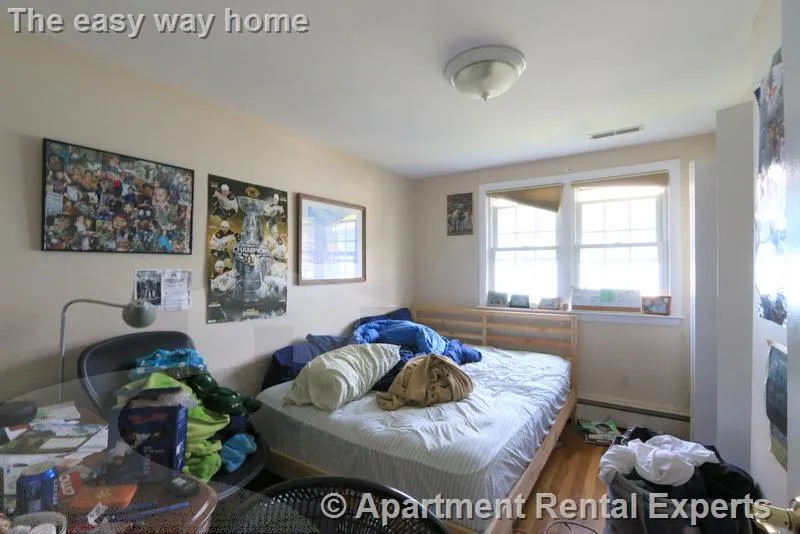 3 bed, 1 bath apartment for rent at 90 North St, Teele Square — photo 11 of 20