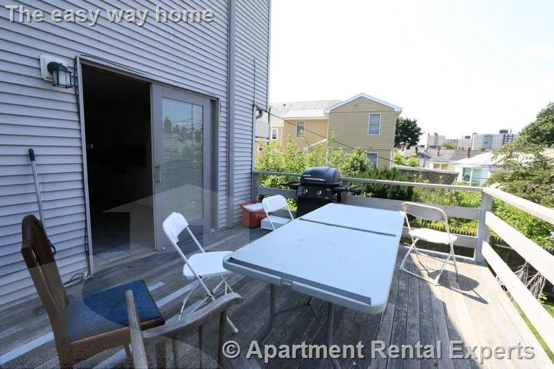 3 bed, 1 bath apartment for rent at 90 North St, Teele Square — photo 19 of 20