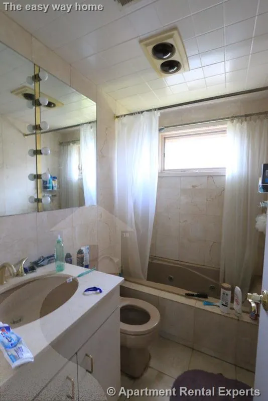3 bed, 1 bath apartment for rent at 90 North St, Teele Square — photo 14 of 20