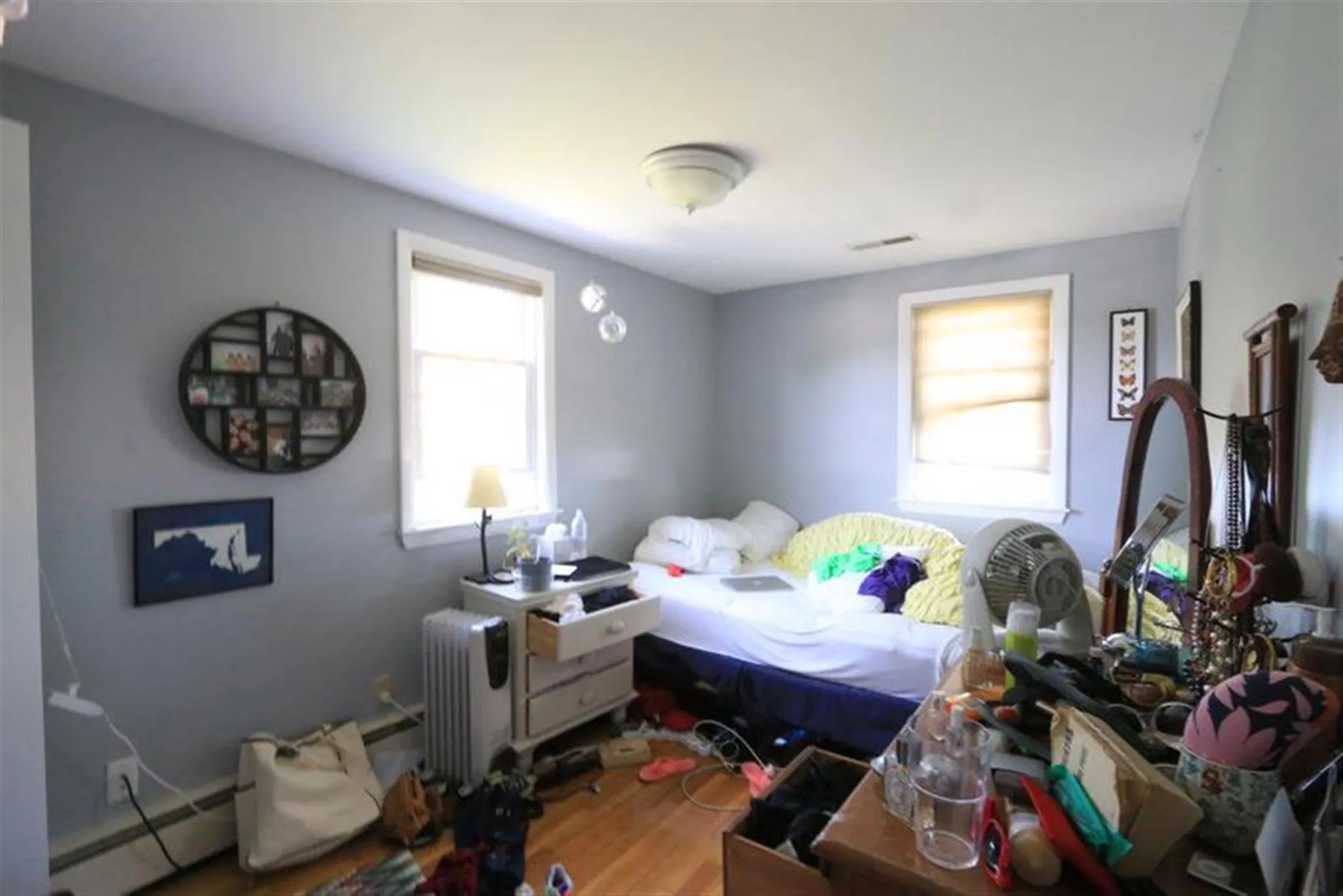 3 bed, 1 bath apartment for rent at 90 North St Unit 90, Teele Square — photo 13 of 20