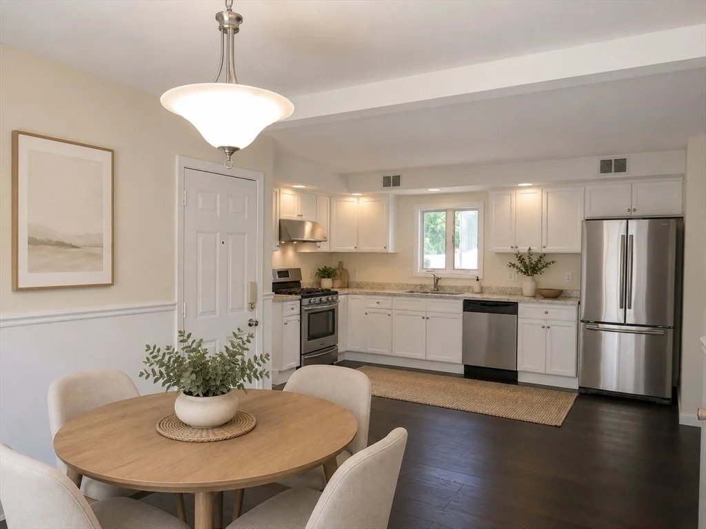 3 bed, 2 bath apartment for rent at 90 Oak St Unit 2, Middleboro — photo 5 of 20