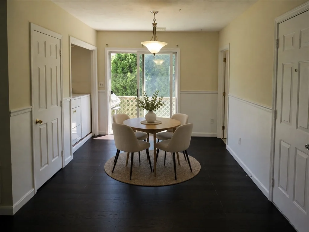 3 bed, 2 bath apartment for rent at 90 Oak St Unit 2, Middleboro — photo 9 of 20