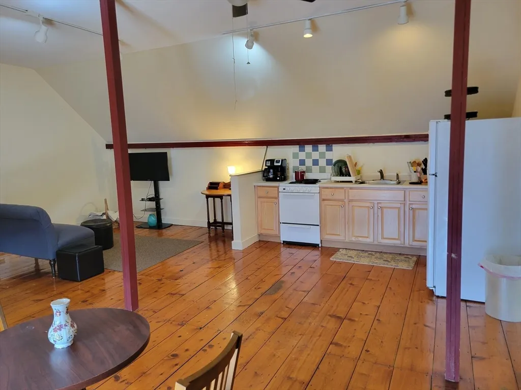 Studio bed, 1 bath apartment for rent at 90 Orchard St Unit 2, Leominster — photo 7 of 16