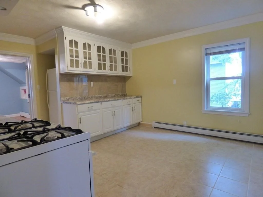 4 bed, 1 bath apartment for rent at 90 Pacific St Unit 2, Fitchburg — photo 4 of 10