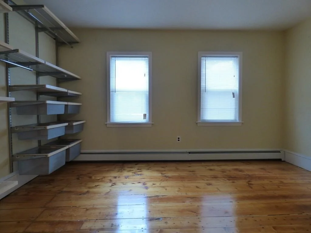 4 bed, 1 bath apartment for rent at 90 Pacific St Unit 2, Fitchburg — photo 9 of 10